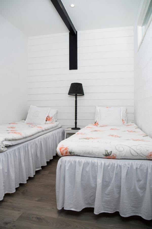 Granelund Bed & Country Living Guest House Veberod ภายนอก รูปภาพ